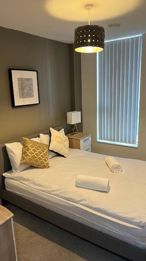 Stunning Manchester City Centre Apartment! Ideal For Small Groups Buitenkant foto