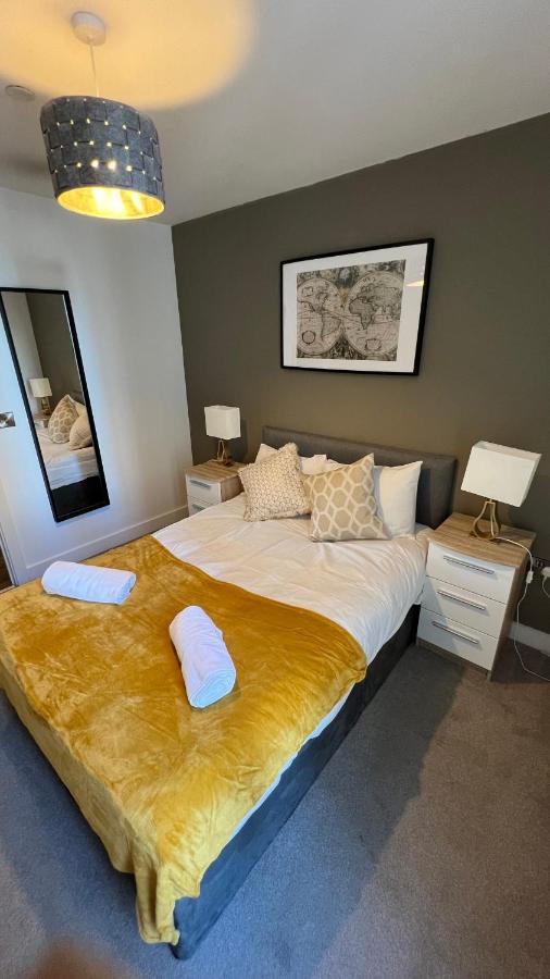 Stunning Manchester City Centre Apartment! Ideal For Small Groups Buitenkant foto