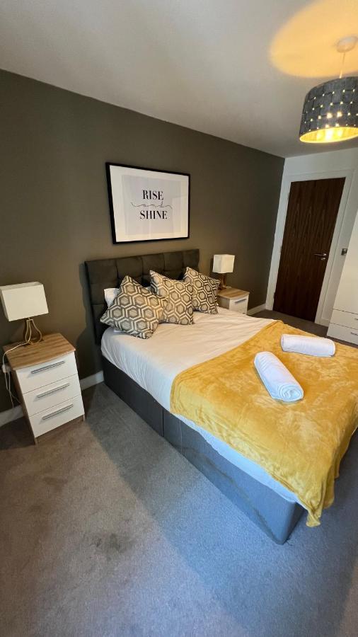 Stunning Manchester City Centre Apartment! Ideal For Small Groups Buitenkant foto