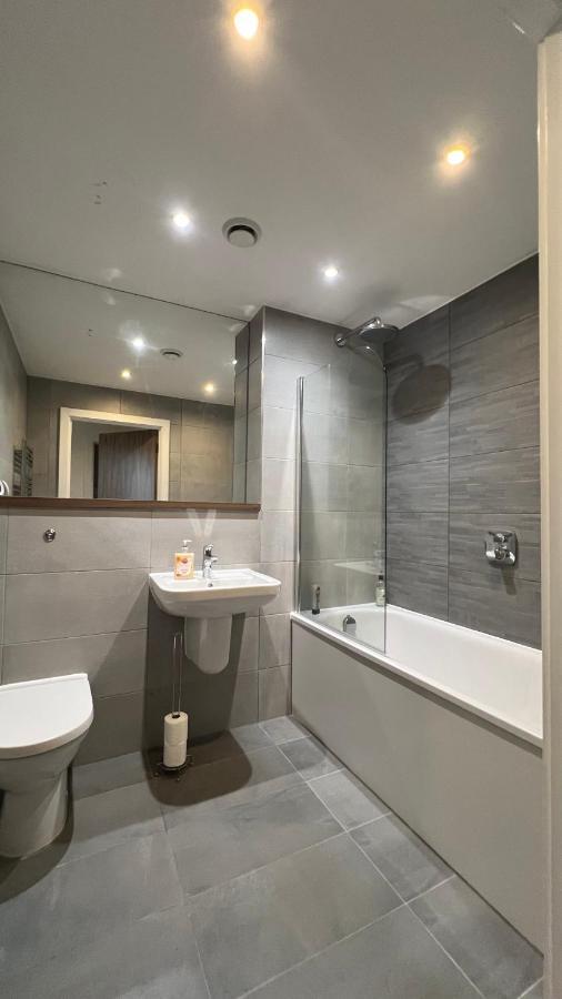 Stunning Manchester City Centre Apartment! Ideal For Small Groups Buitenkant foto