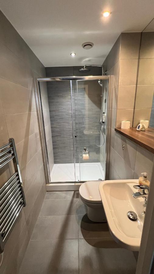Stunning Manchester City Centre Apartment! Ideal For Small Groups Buitenkant foto